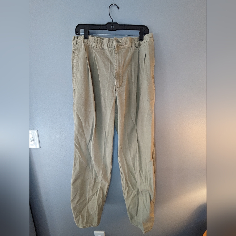 Dockers W36 L32 Khaki Pants
